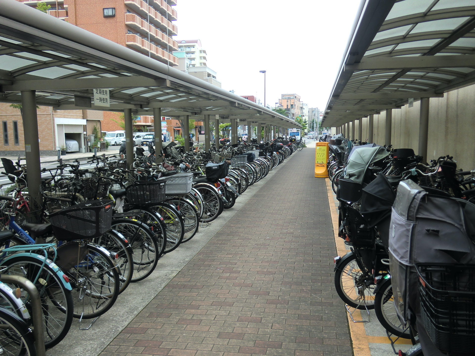 新長田駅前画像